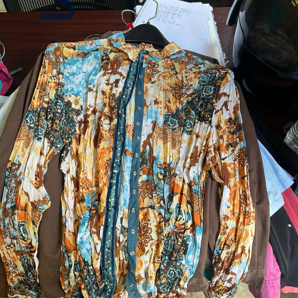 Floral Button-Up Blouse - Multicolor